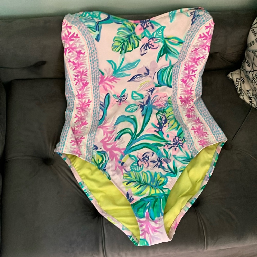 Lilly Pulitzer 1-piece swimsuit